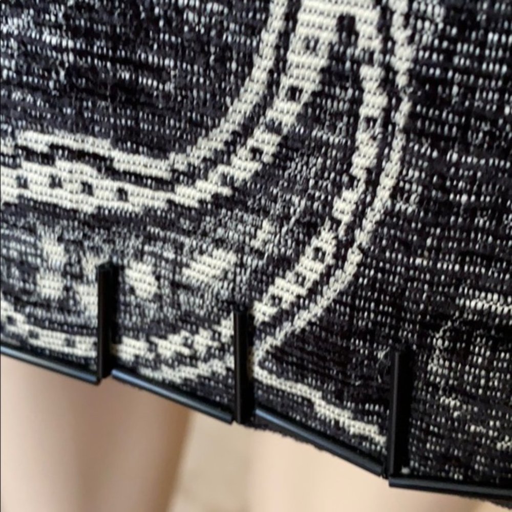 Pollini paisley print black jacquard skirt with glass beads at hem NWOT - Picture 5 of 15